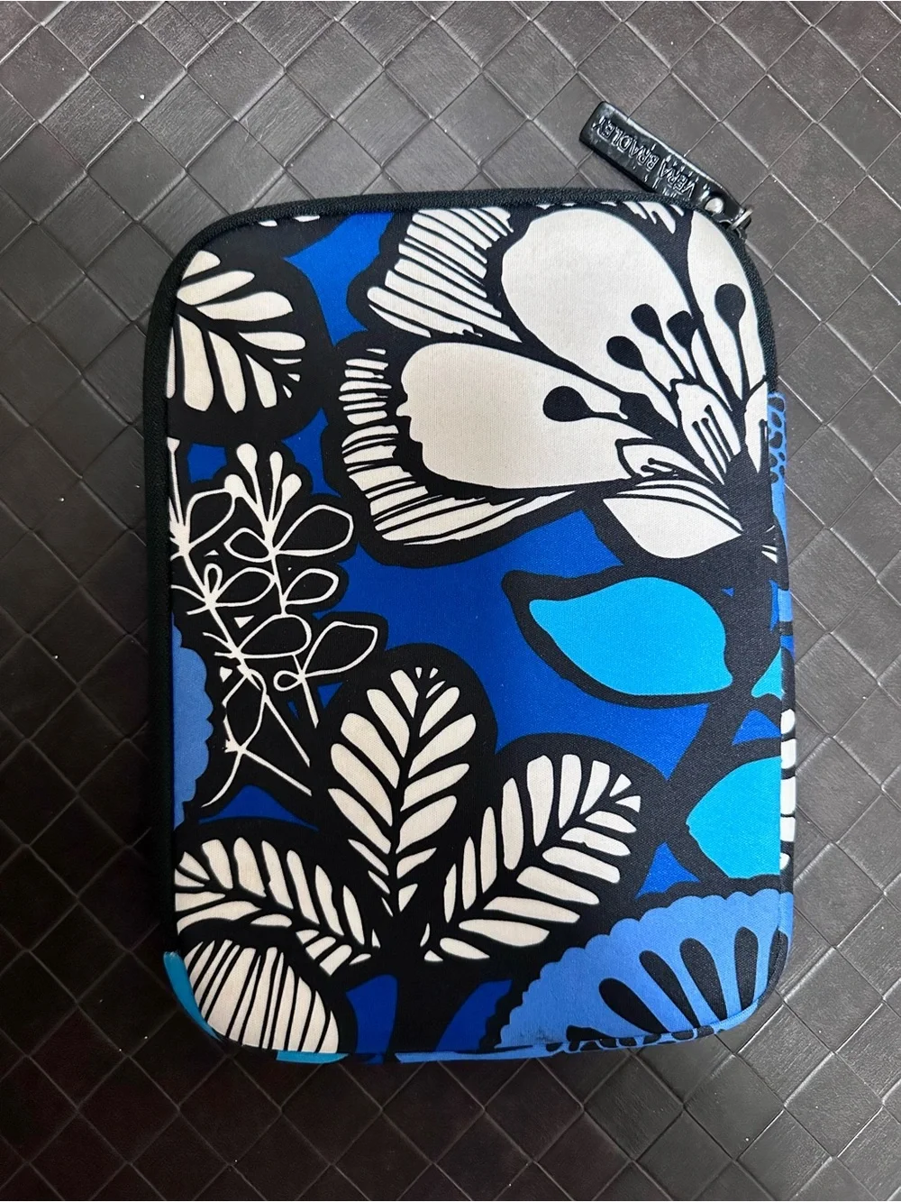 Vera Bradley Blue Floral Tech/Tablet Sleeve/Cover, Blue Bayou, Neoprene 10x8